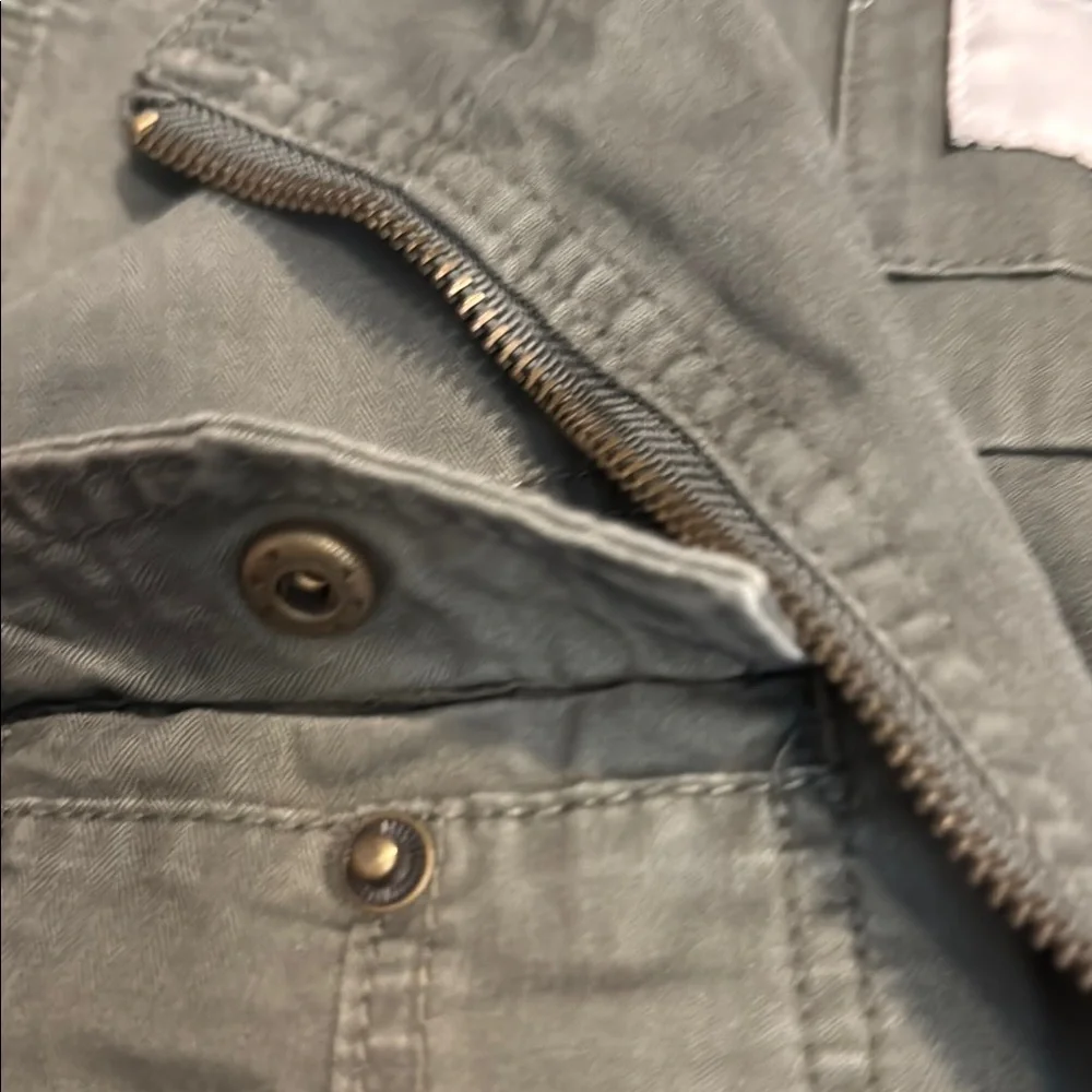 Women's Olive Green Utility Vest - Picture 4 of 5